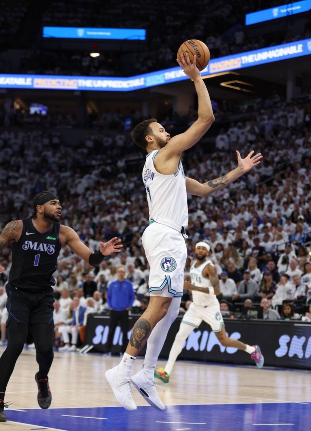 西甲转会期再迎强敌，明尼苏达森林狼篮板制胜，主帅态度：质疑声仍在，临场指挥获称赞的简单介绍-英雄联盟S15赛制